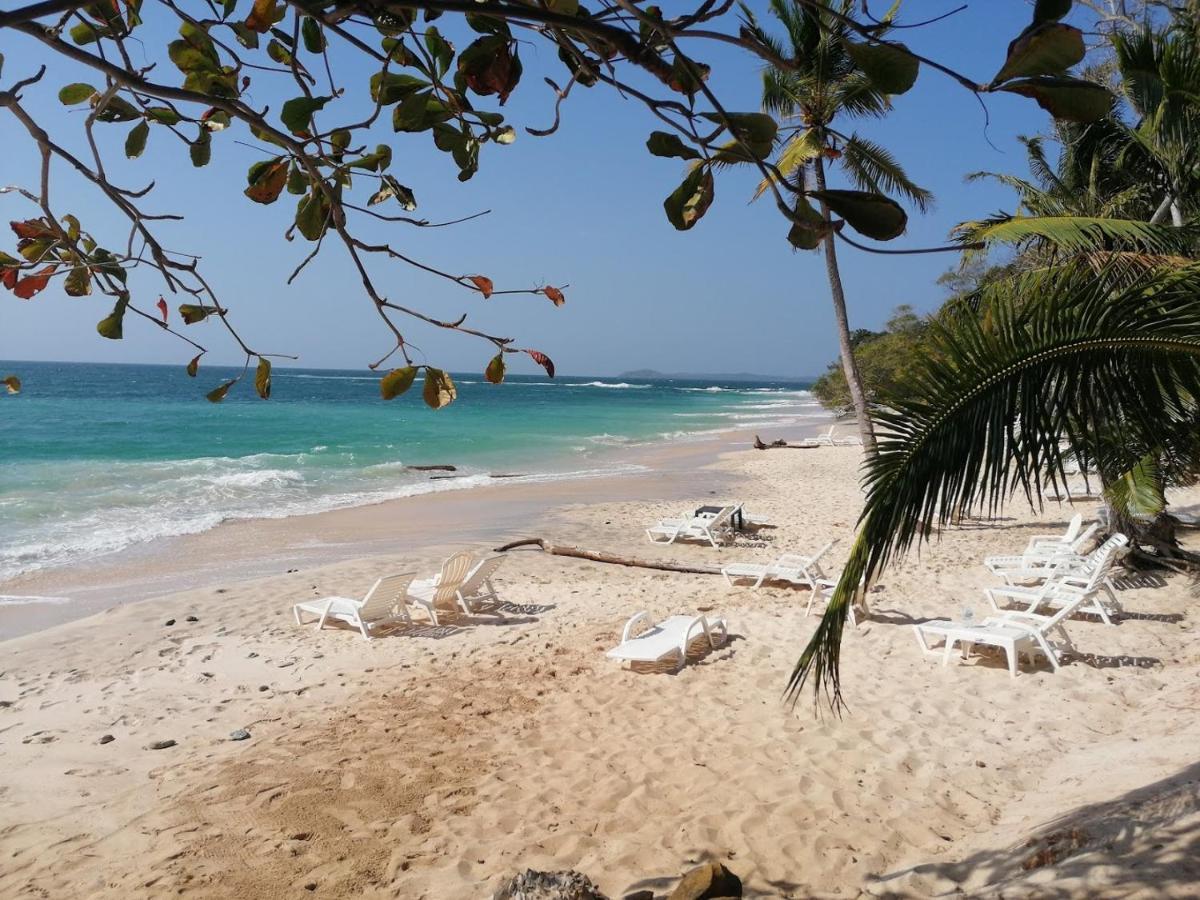 Sonny Island Resort Cabanas Frente Al Mar Punta Bajo Rico Exteriör bild